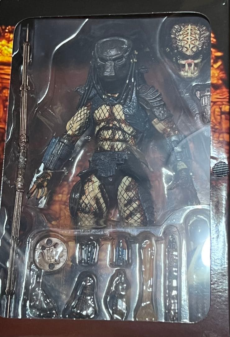 NECA シティハンター　プレデター　フィギュア