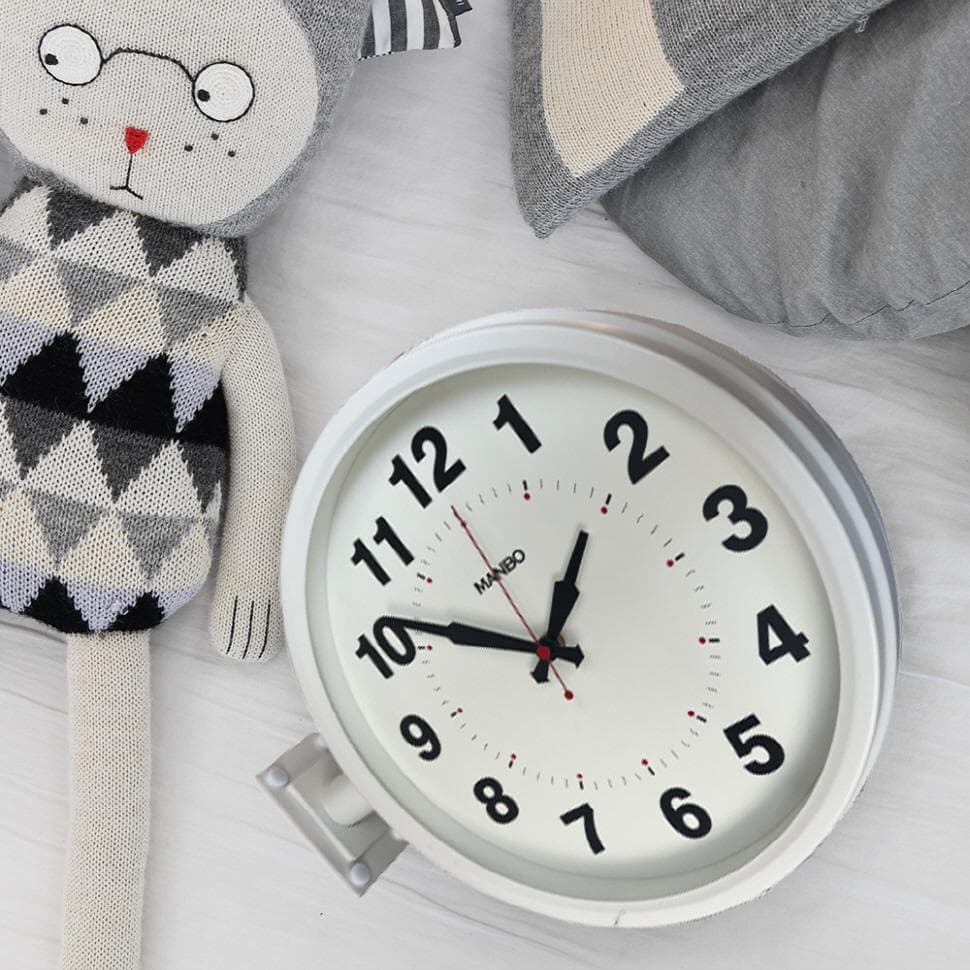 電波両面掛け時計ｍａｎｂｏ 両面掛時計 文字盤直径27CM 2kg （ホワイト)