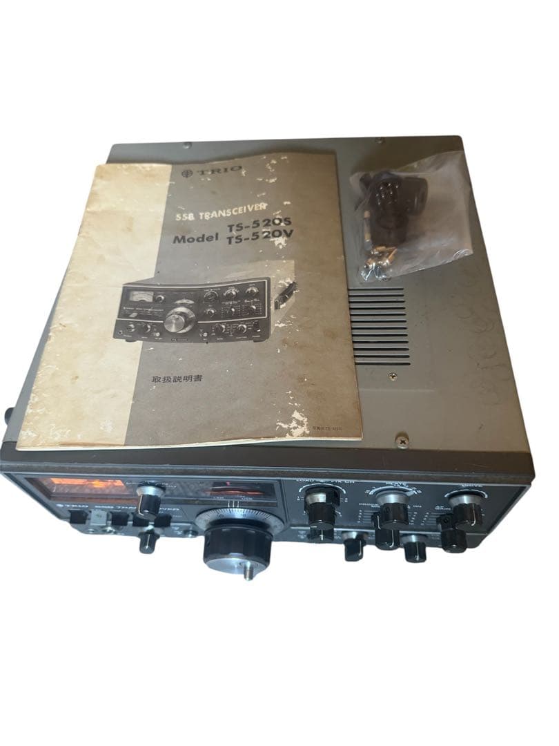 TRIO TS-520V トランシーバー　アマチュア無線機