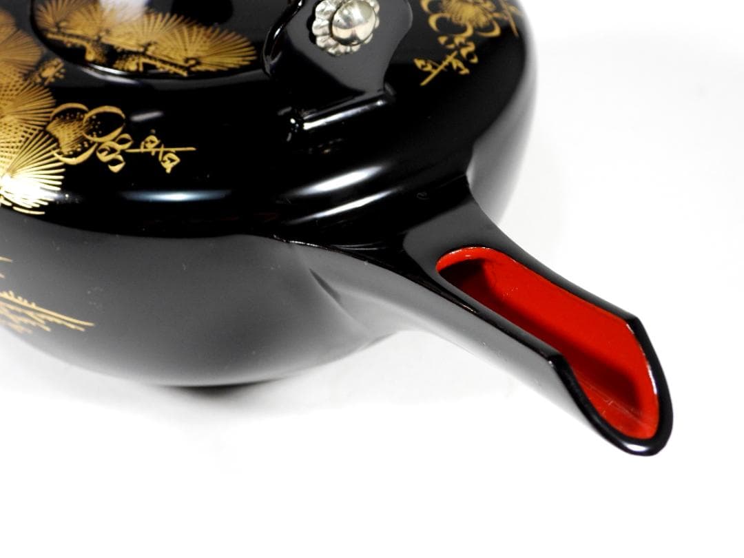 【専用】輪島塗　屠蘇器　本漆　沈金　松鶴亀紋 盃　銚子　盆　木製 ２点セット