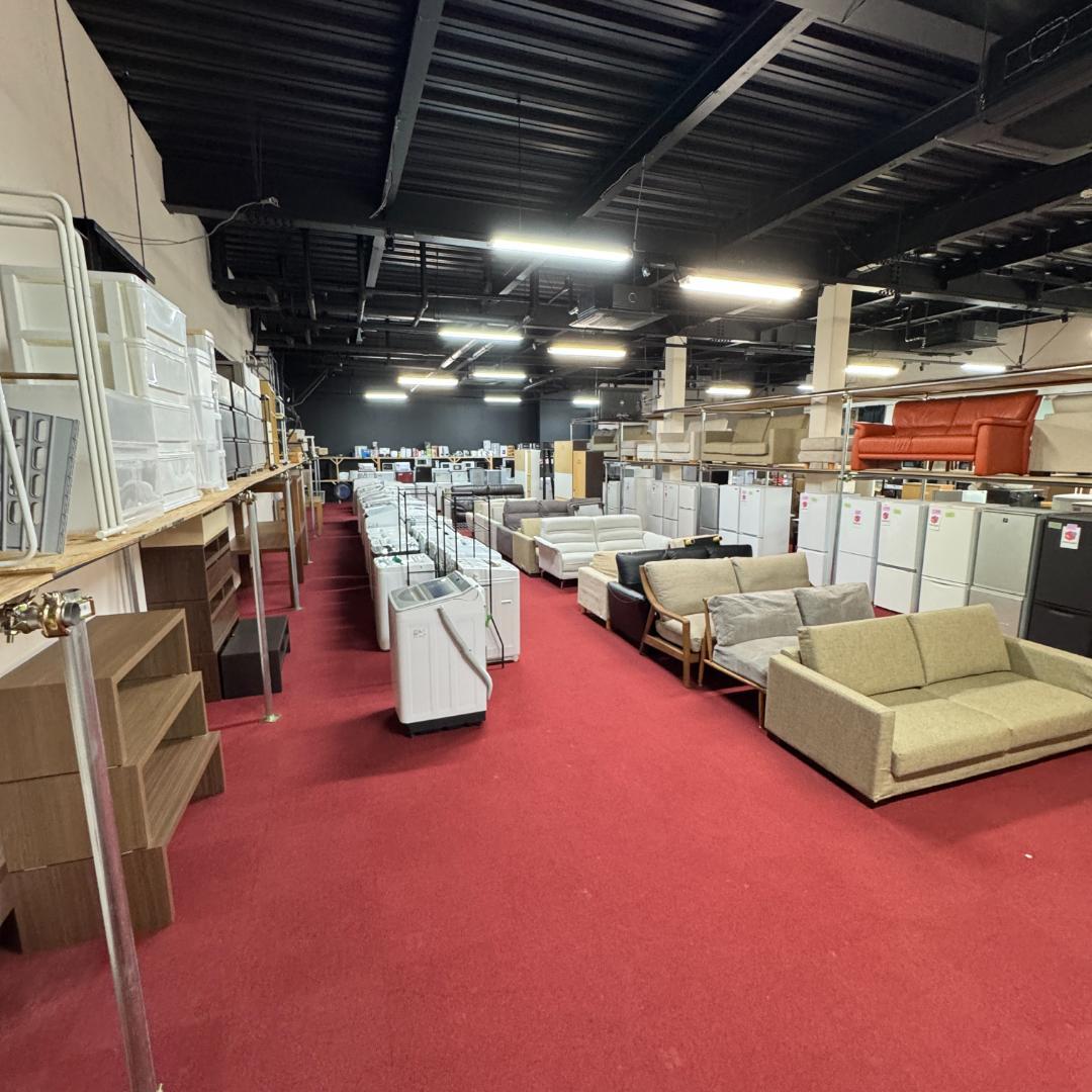 東京23区送料無料　展示品未使用アイリス冷蔵庫320L　IRNS-32B-B