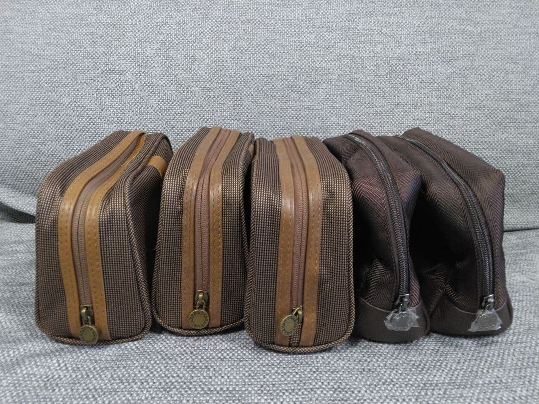 【BVLGARI】 エミレーツ航空　ビジネスクラス　ポーチ 6個