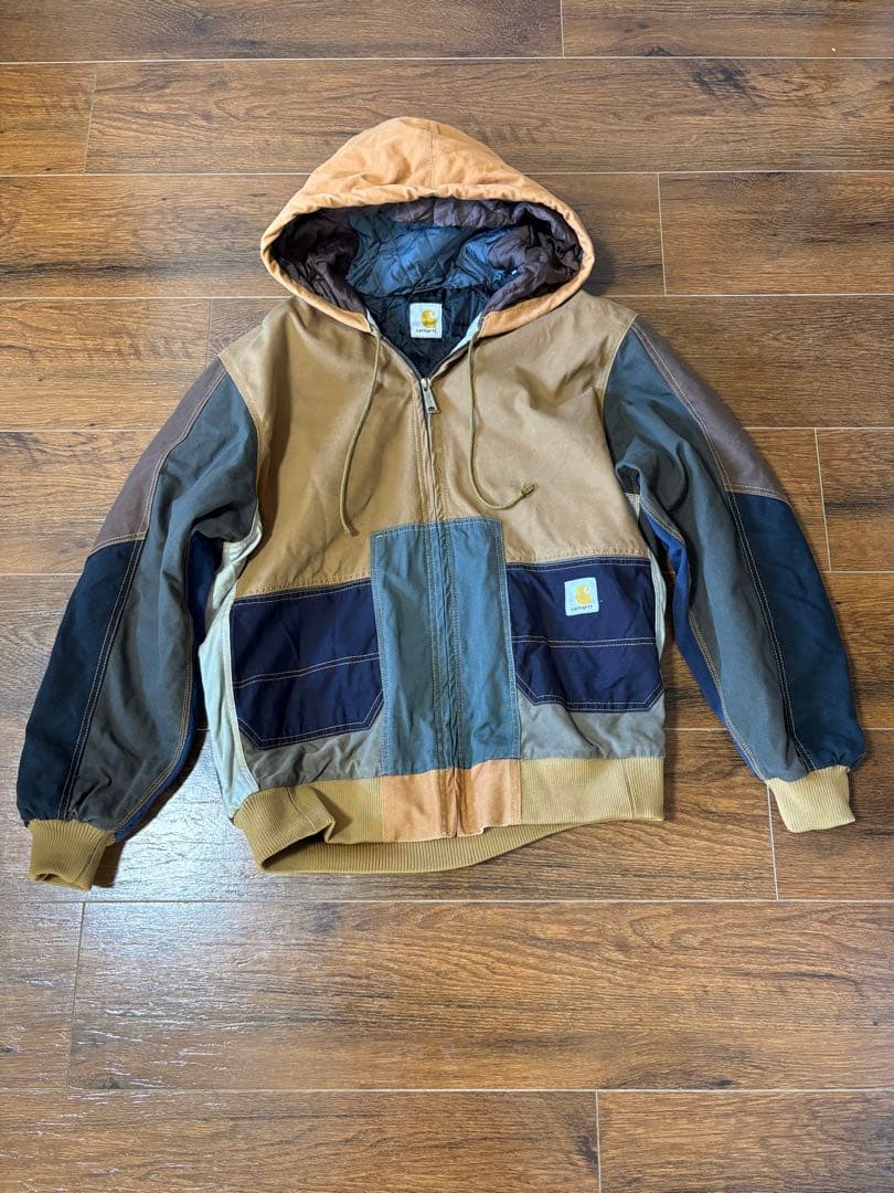 【新年特価】Carhartt パッチワーク フード付きアクティブジャケット