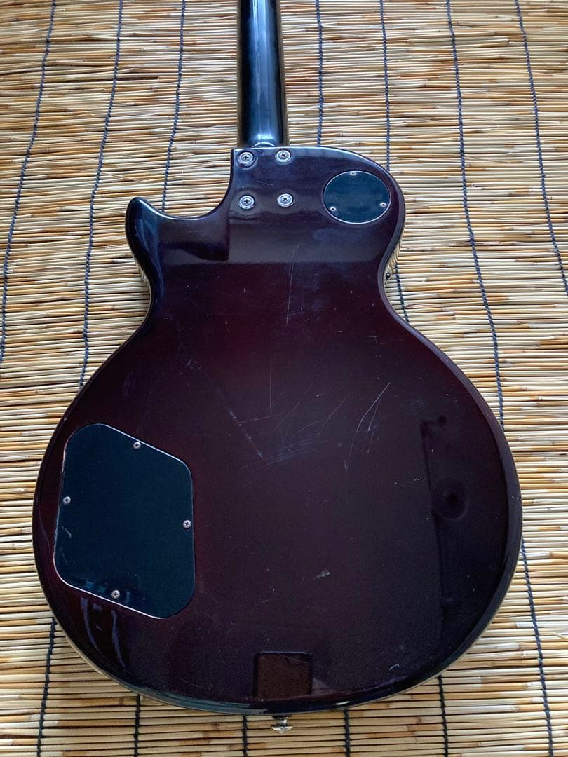 ☆ヨッピー　☆メーカー名「T」 モディファイして新機能搭載したレスポール