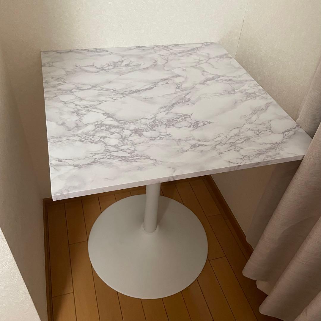 最終値下　カフェテーブル マーブルホワイト 角型 組立式　大理石風