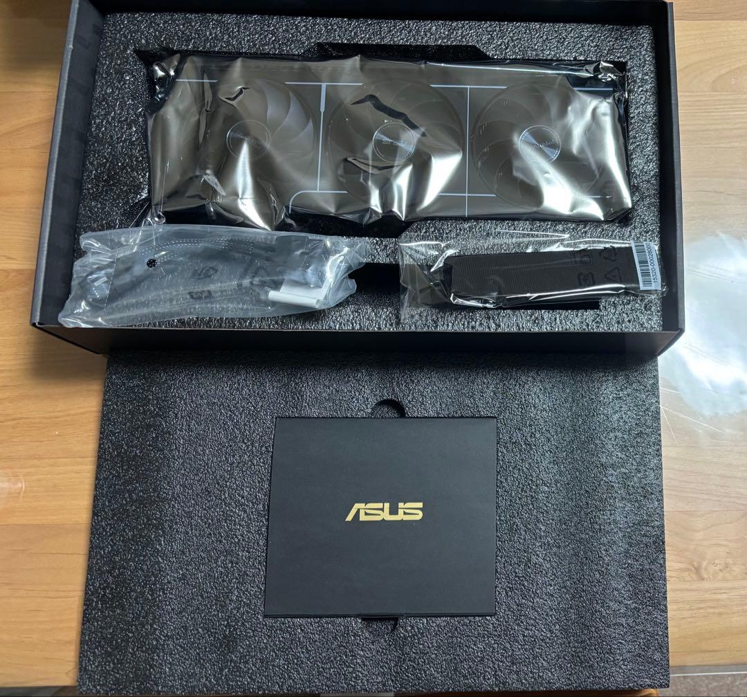 ASUS PRIME RTX5070 12G グラボ　グラフィックボード