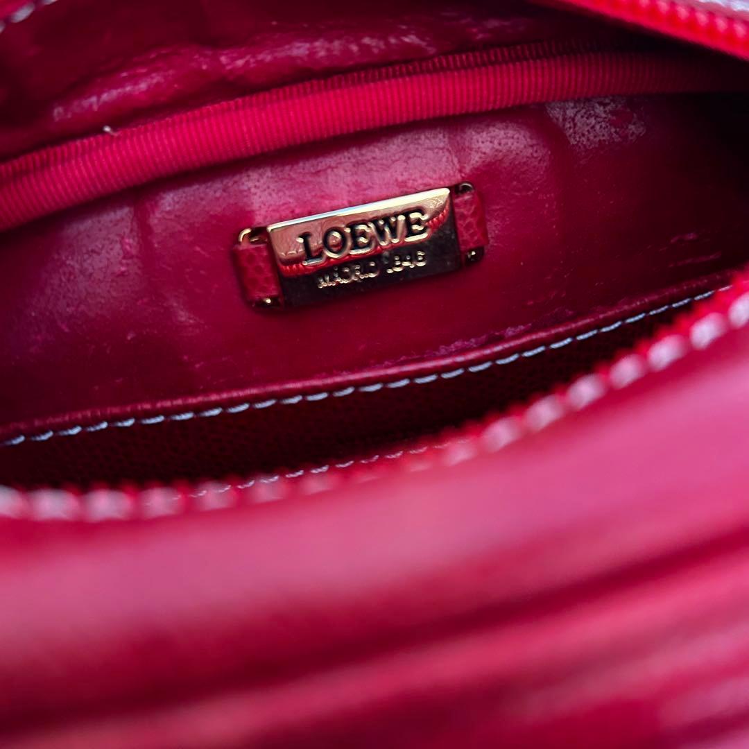 外観美品 LOEWE レザー　レッド　アナグラム　ショルダーバックロスボディ