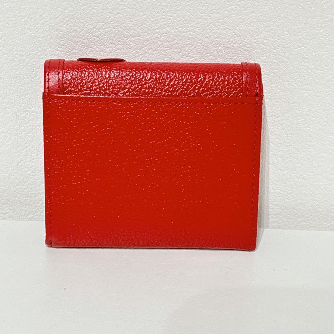 【未使用】MARY QUANT 二つ折り財布 レッド　本革 マリークワント 赤