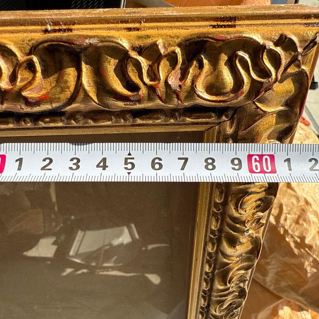 絵　ポスターアンティーク大きい額縁Ａ１ 金色装飾フレーム プラスチックガラス付き