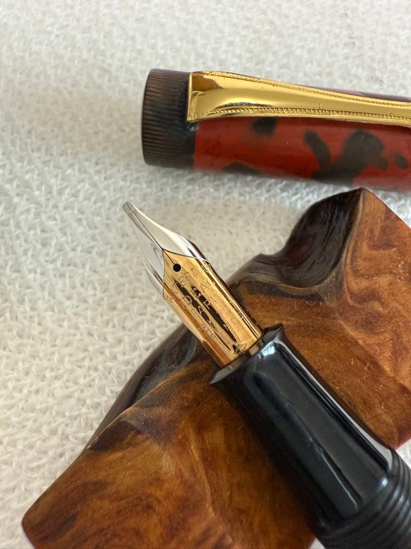 エボナイト、漆日本製、WATERMAN ウォーターマン ペン先 18K 750
