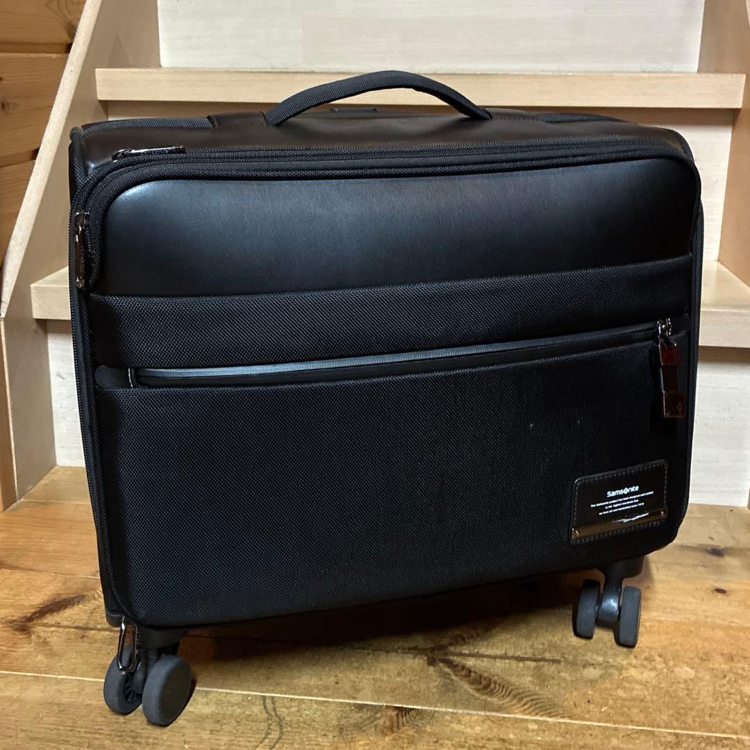 サムソナイト スーツケース キャリーケース 4輪 ソフトタイプ ビジネス 出張