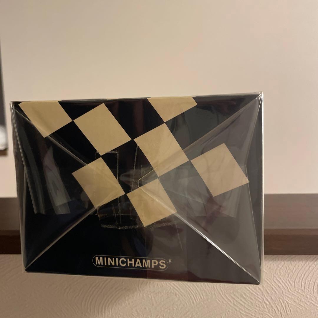 新品　限定　ミニチャンプス　1/18 BARホンダ　2001 J.ヴィルヌーブ