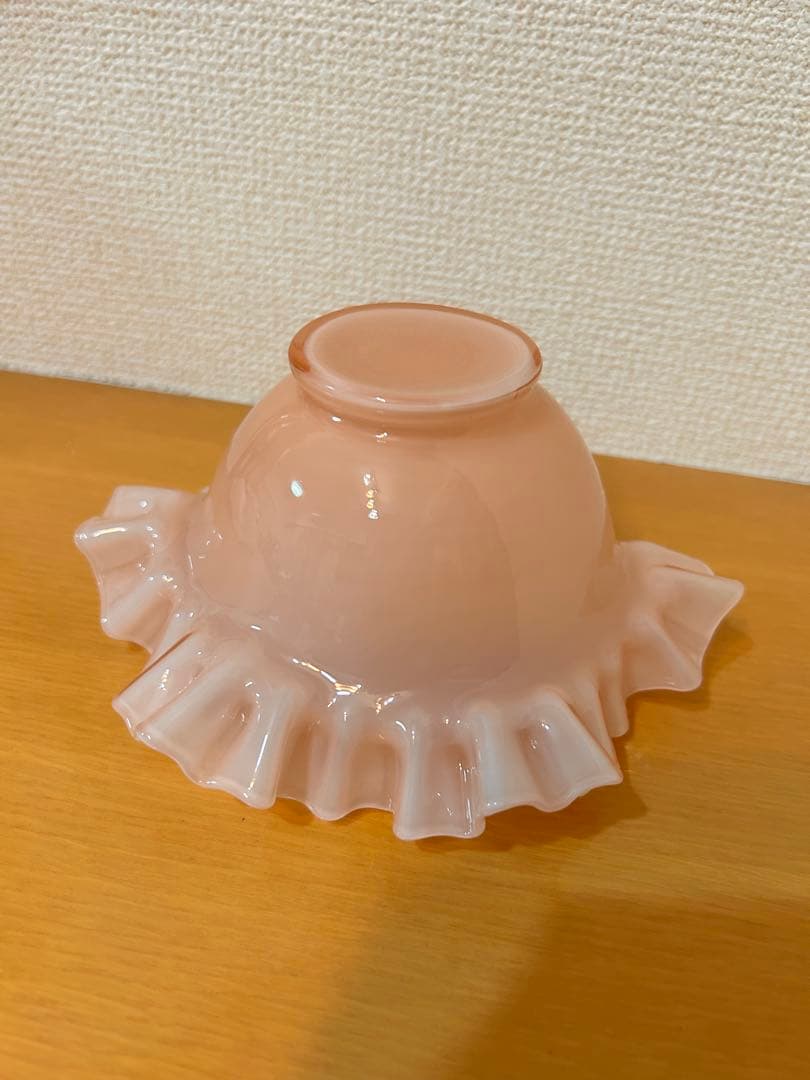 ビンテージ ピンク　ガラスボウル ダブルフリル フェントン