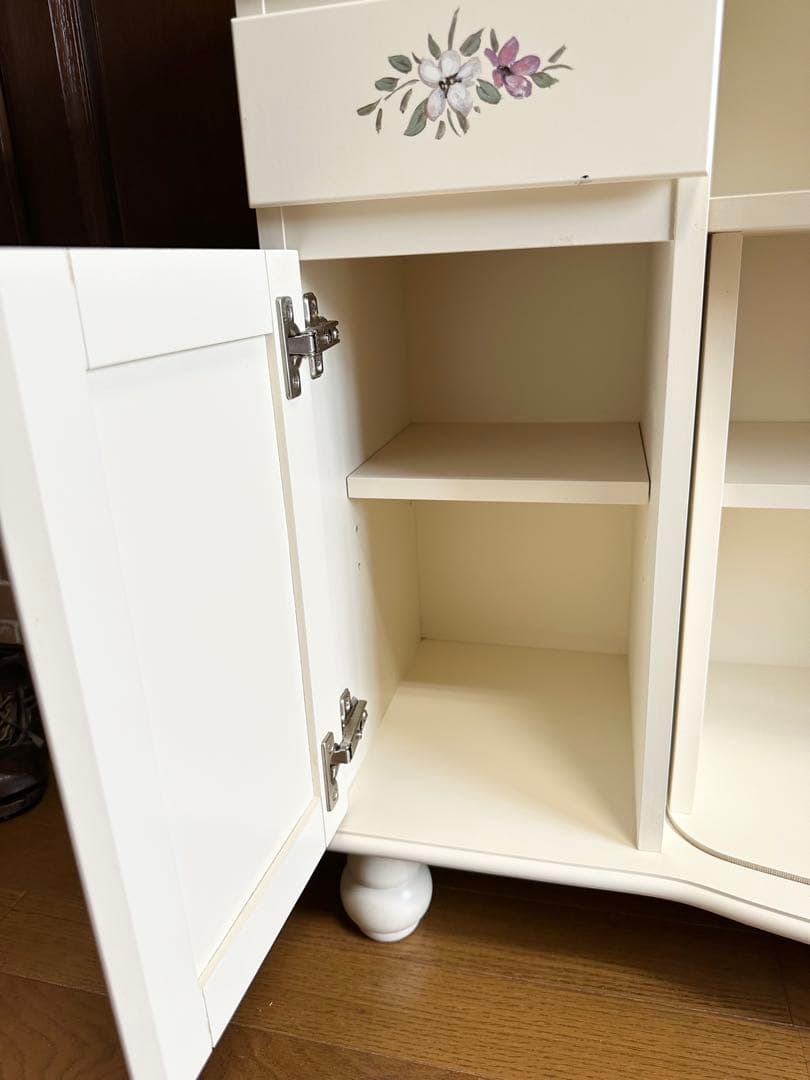 Kiyoka アンティーク　オフホワイト花柄キャビネット　チェスト