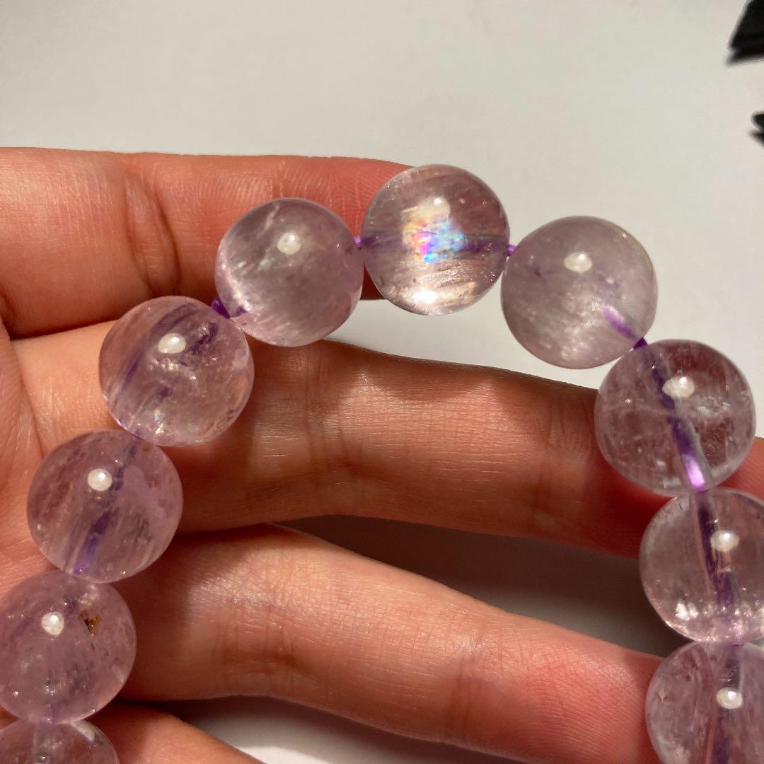 【るい】クンツァイト　虹玉あり　大玉12ミリ　内径16.8センチ