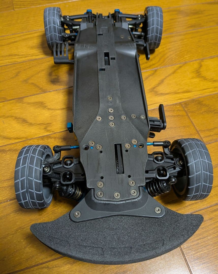 タミヤ　TA-08R シャーシキット