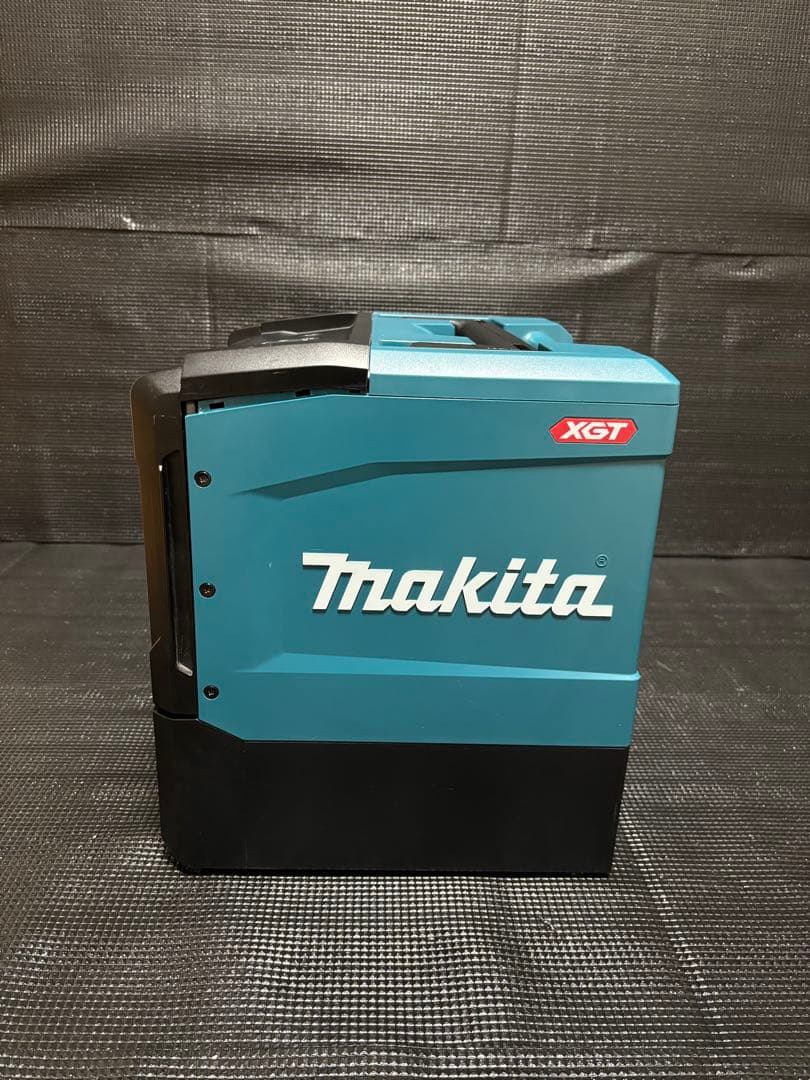 マキタ 充電器式電子レンジ 2023年製 MW001G 電源は入りません