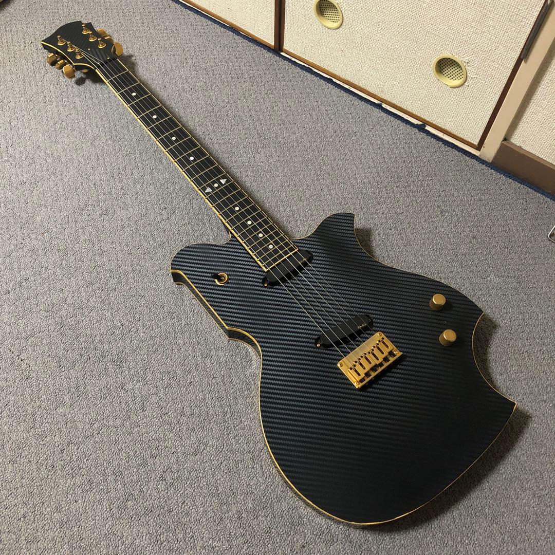 EMGピックアップ搭載　変形エレキギター