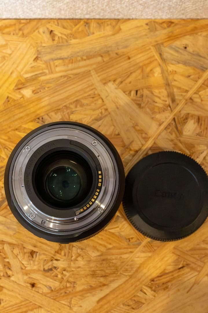 Canon RF85mm F2.0 MACRO IS STM 保証期間内