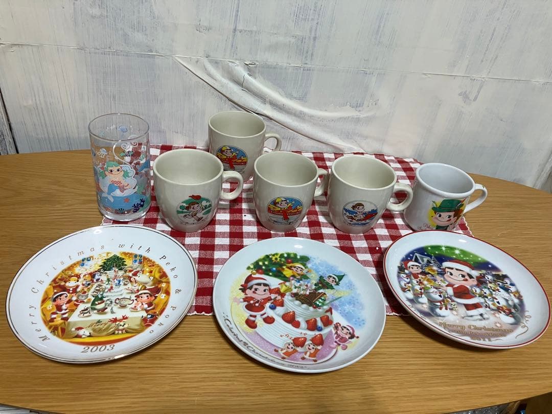 レア　昭和レトロ★ペコちゃんマグカップ5客グラス1客&クリスマスソーサー3枚