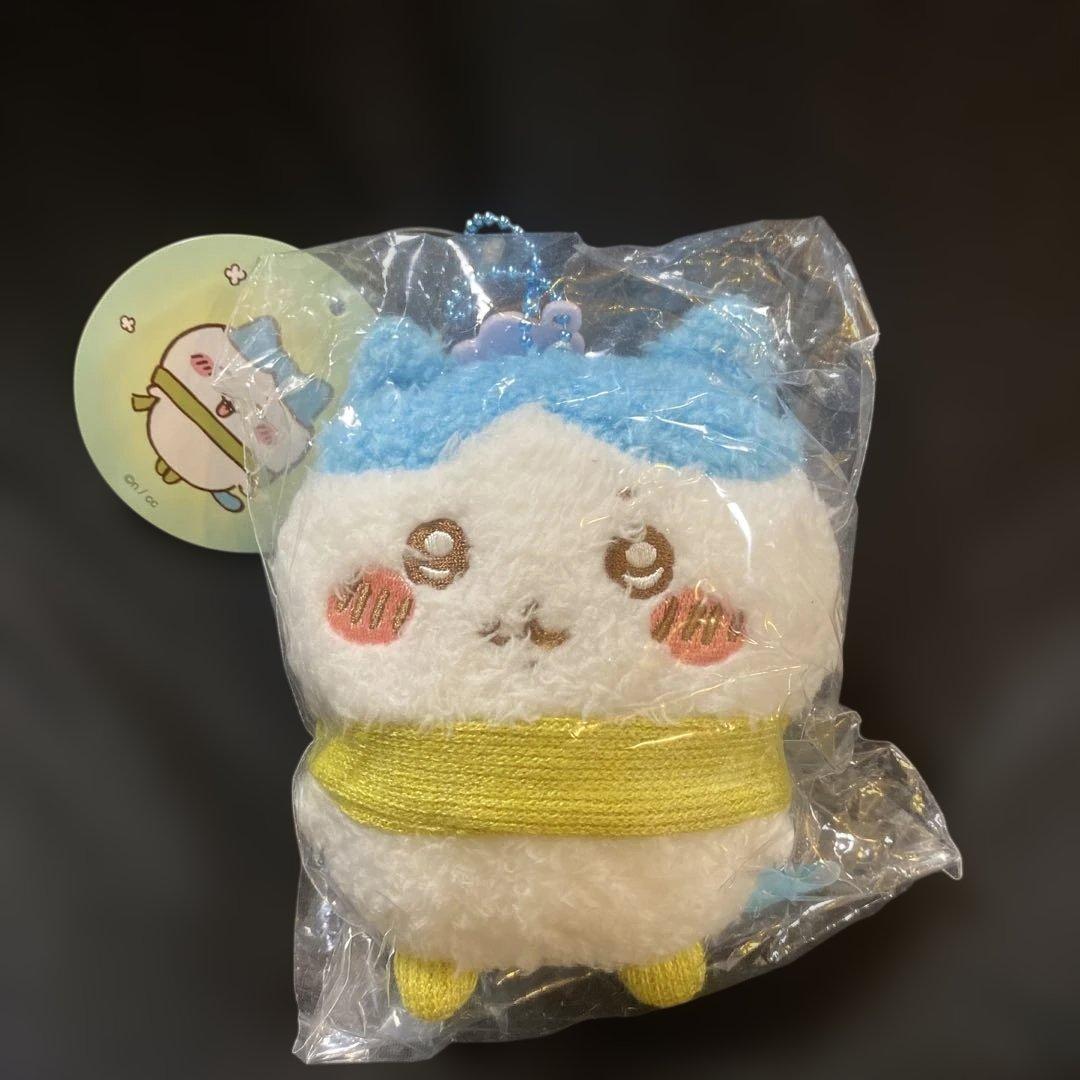 ちいかわ　ぬくぬくの装いマスコット　ちいかわ　ハチワレ