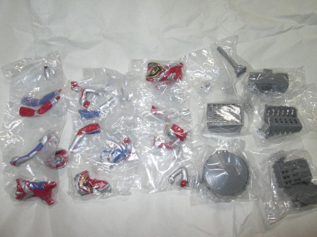 新品未開封　アルティメットルミナス ノア　ネクサス ウルトラ6兄弟 セット