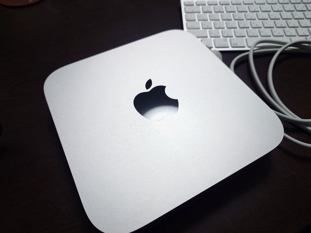Mac mini Server (Mid 2011)と純正キーボード