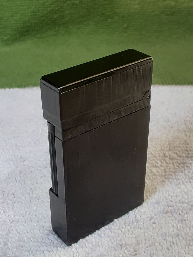 山ちゃん　Chapado en Laton-ヘアライン黒　デュポンの音