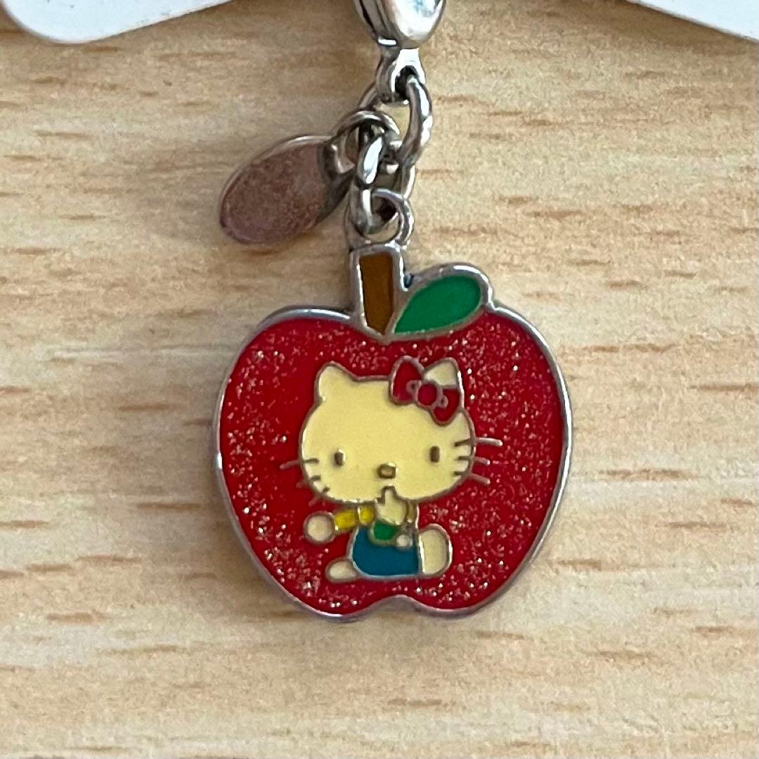 【セール中！超激レア！】 平成レトロ！ ハローキティ りんご チャームストラップ