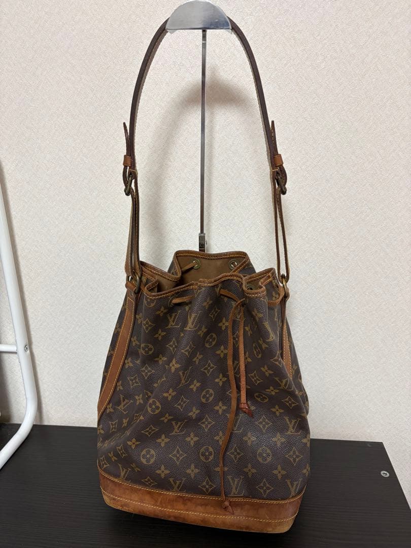 LOUIS VUITTONモノグラム ノエ ショルダーバッグ