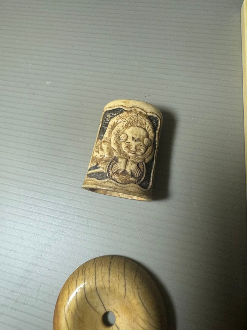 2101 時代物　根付2客　箸4本