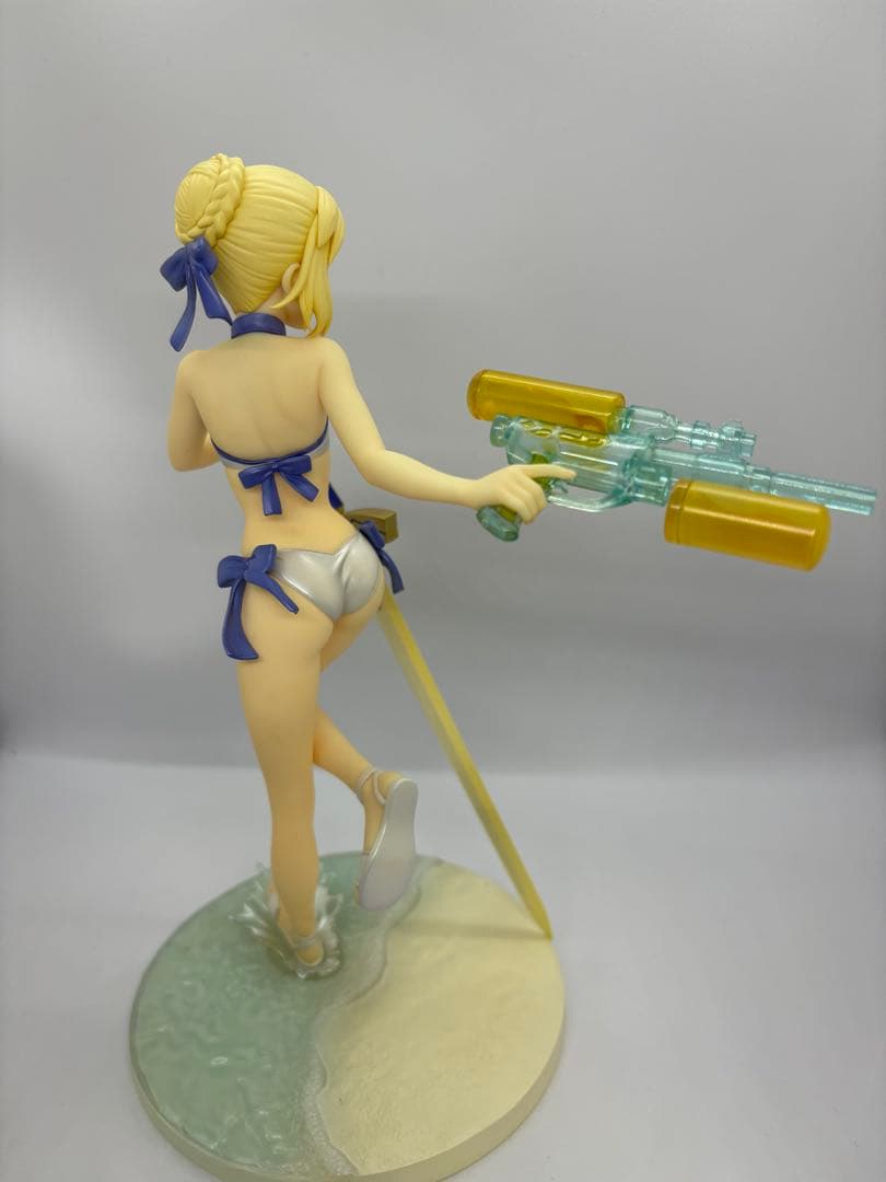 Fate アルトリア　水着　フィギュア
