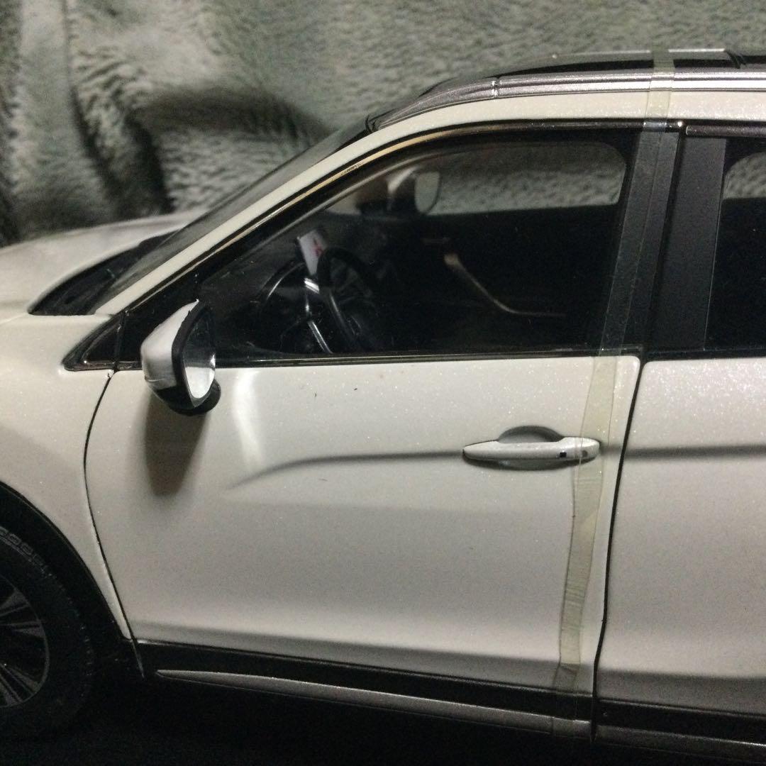 三菱エクリプスクロス　1/18 稀少品ミニチュアカー　ECLIPSE CROSS