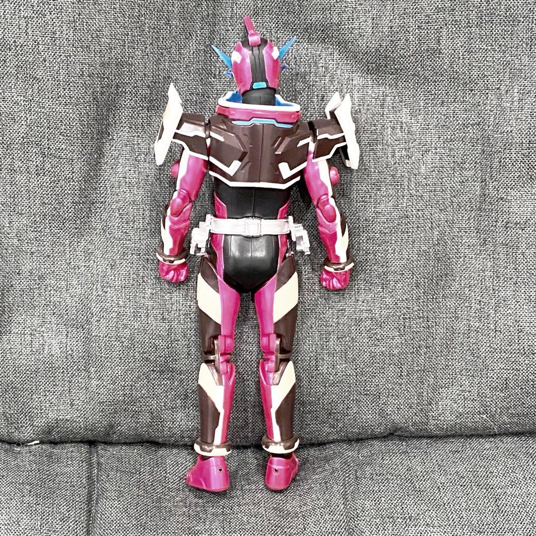 【まとめ】『仮面ライダーセイバー フィギュアーツ7体セット』バンダイ