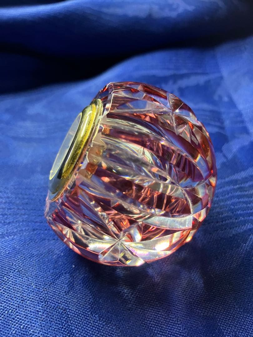 江戸切子　POLA ピンクカットガラス クォーツ時計