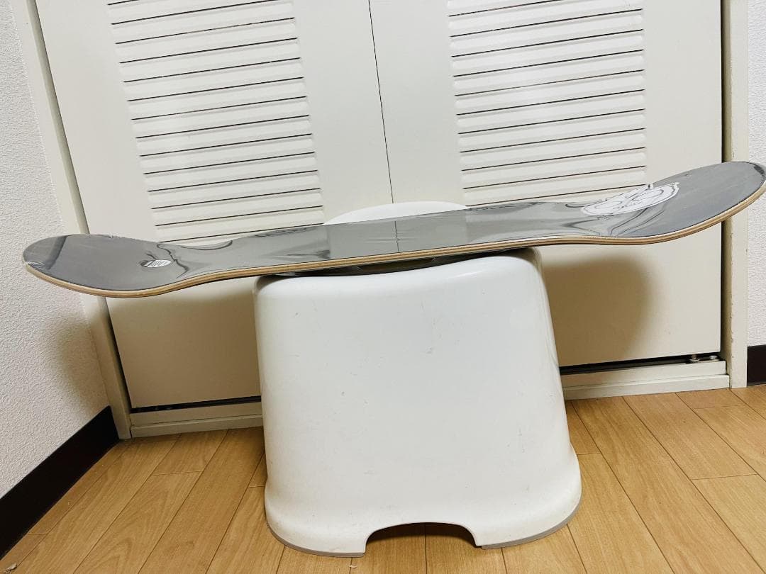 台湾製無地黒デッキテープ付き　ZERO ゼロ スケートボードデッキ　8.0