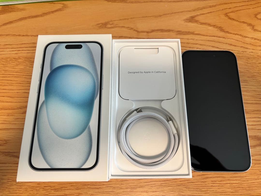 美品Apple iPhone 15 本体 ブルー　128GB