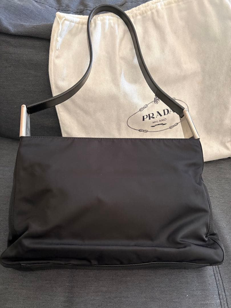 PRADA ブラック ショルダーバッグ　ナイロン×レザー新品未使用