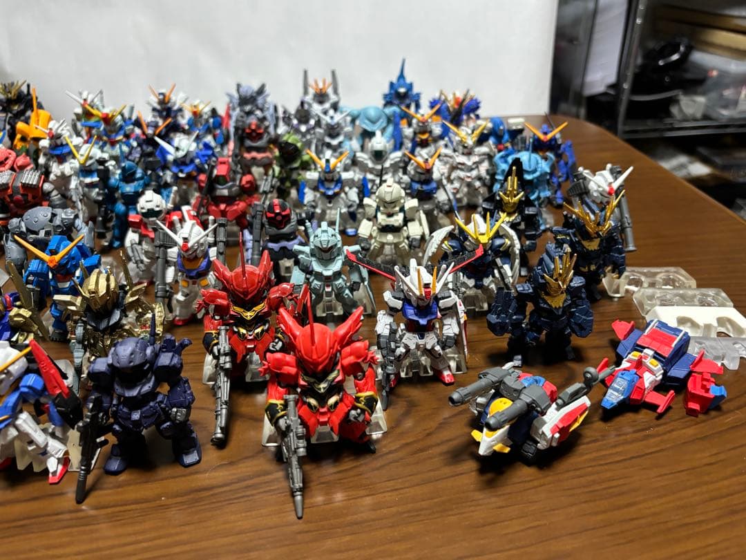値下げ中！　FW ガンダムコンバージ　約90体セット