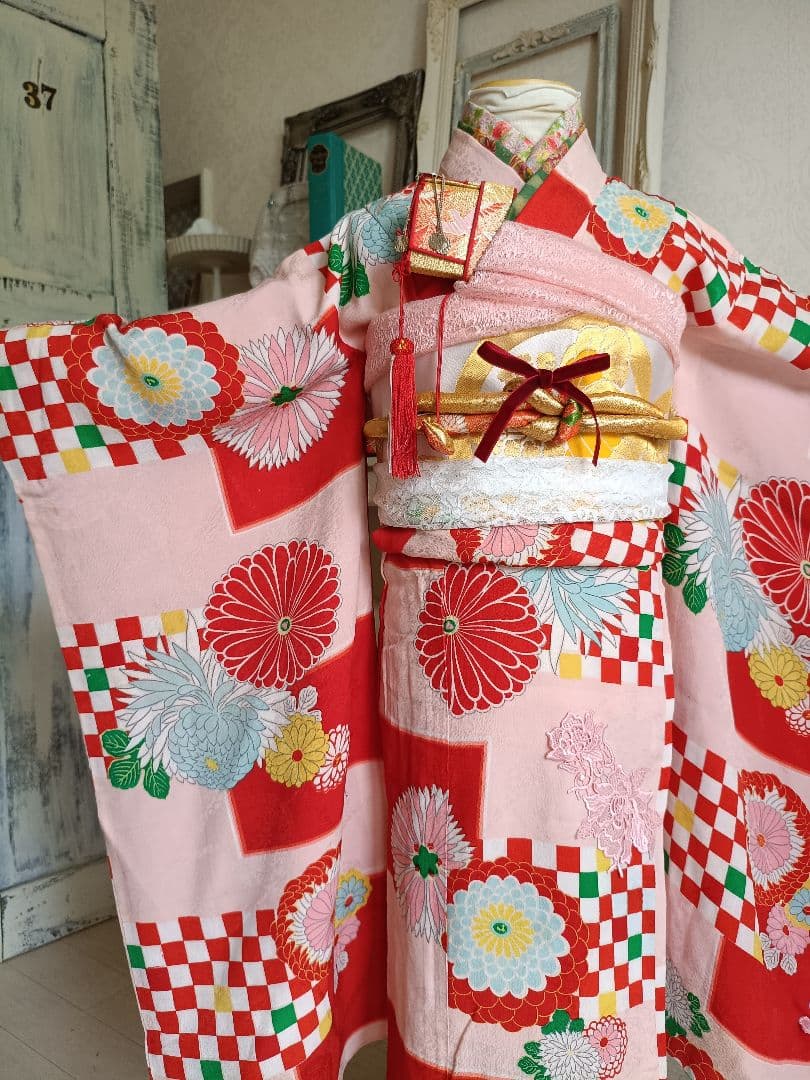 アンティーク格子模様の着物と白の作り帯☆七五三７歳セット