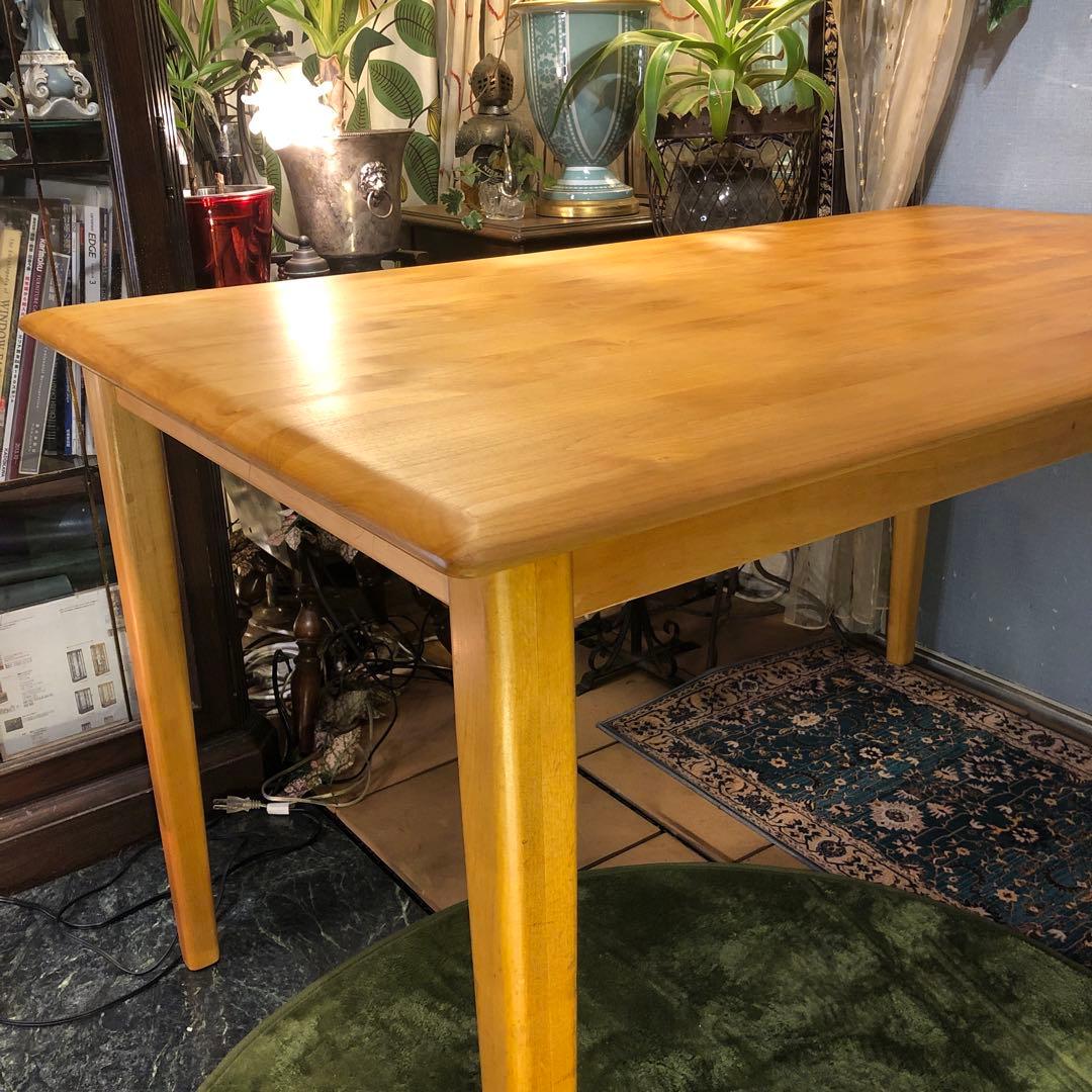 コオロギ　アルダー　ソリッド　オイルフィニッシュダイニングテーブル