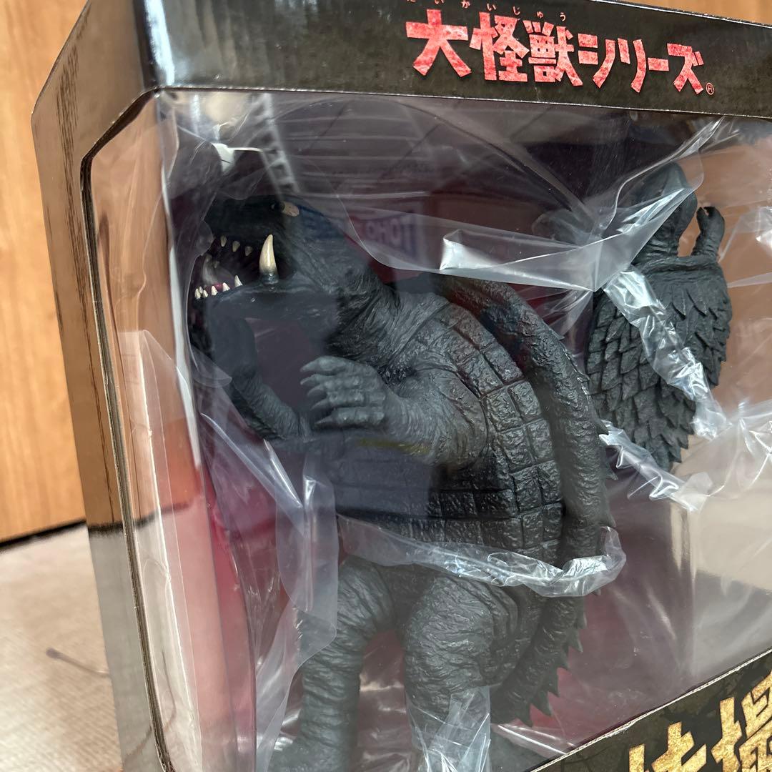ガメラ　フィギュア　少年リック限定商品