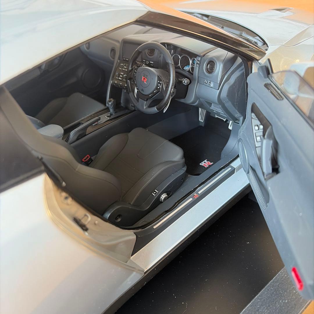 日産R35GTR イーグルモス1/8スケールダイキャスト（完成品）