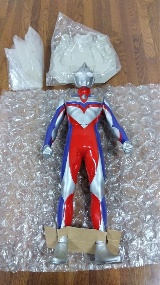 【極上美品】京本コレクション　ウルトラマンティガ　変形劣化なし自立