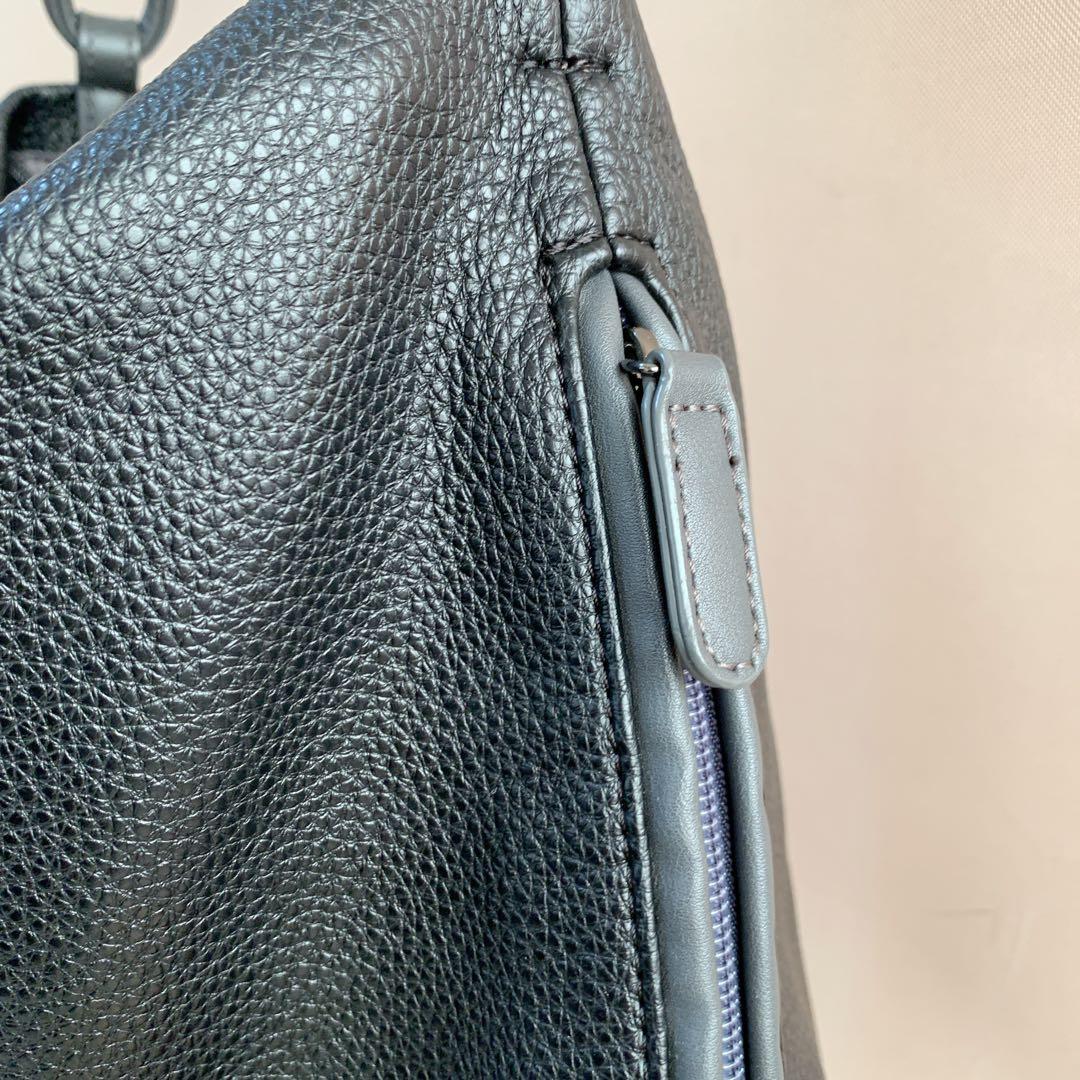 ear PAPILLONNER A4対応 樹脂パーツワンハンドルバッグ　ブラック