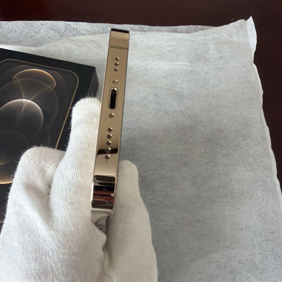 日*め様 美品　Apple iPhone 12 Pro ゴールド 本体