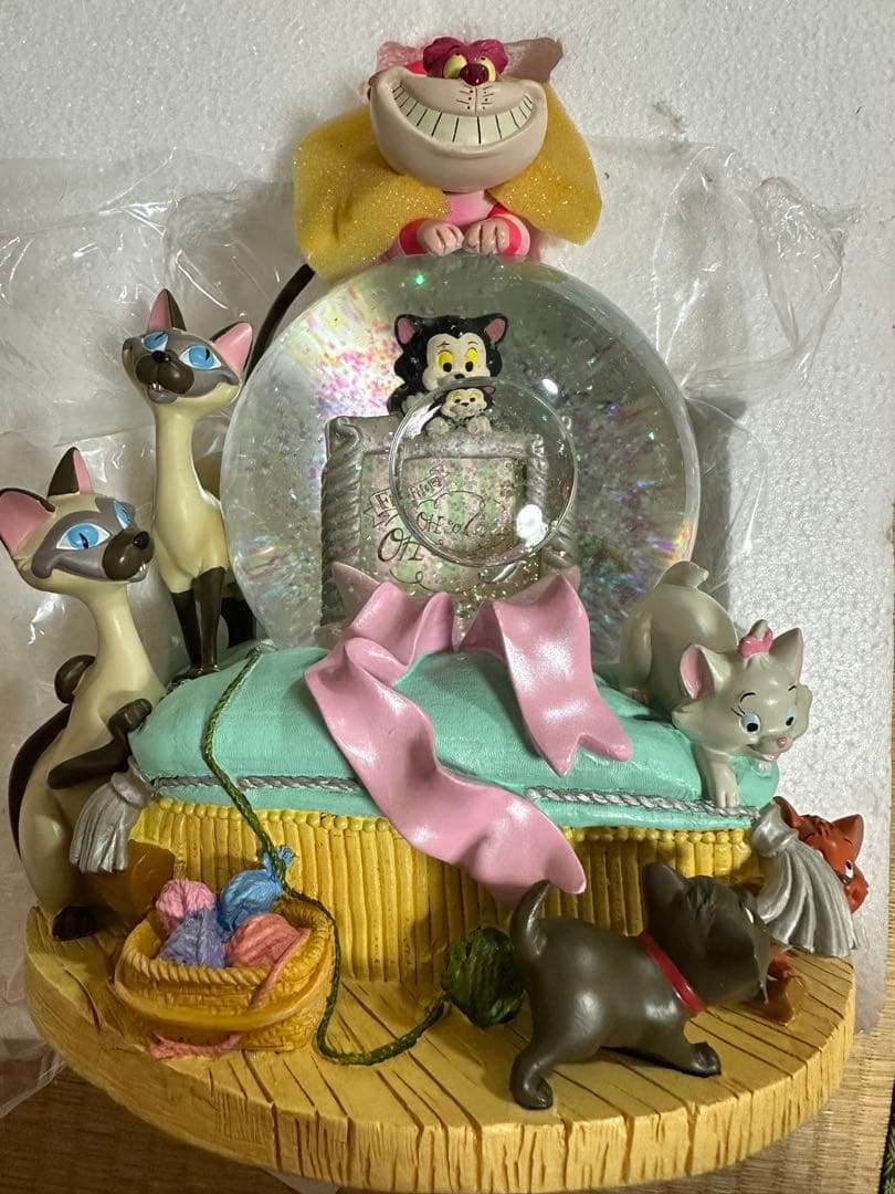 ディズニーストア 猫の日 スノーグローブ、オルゴール