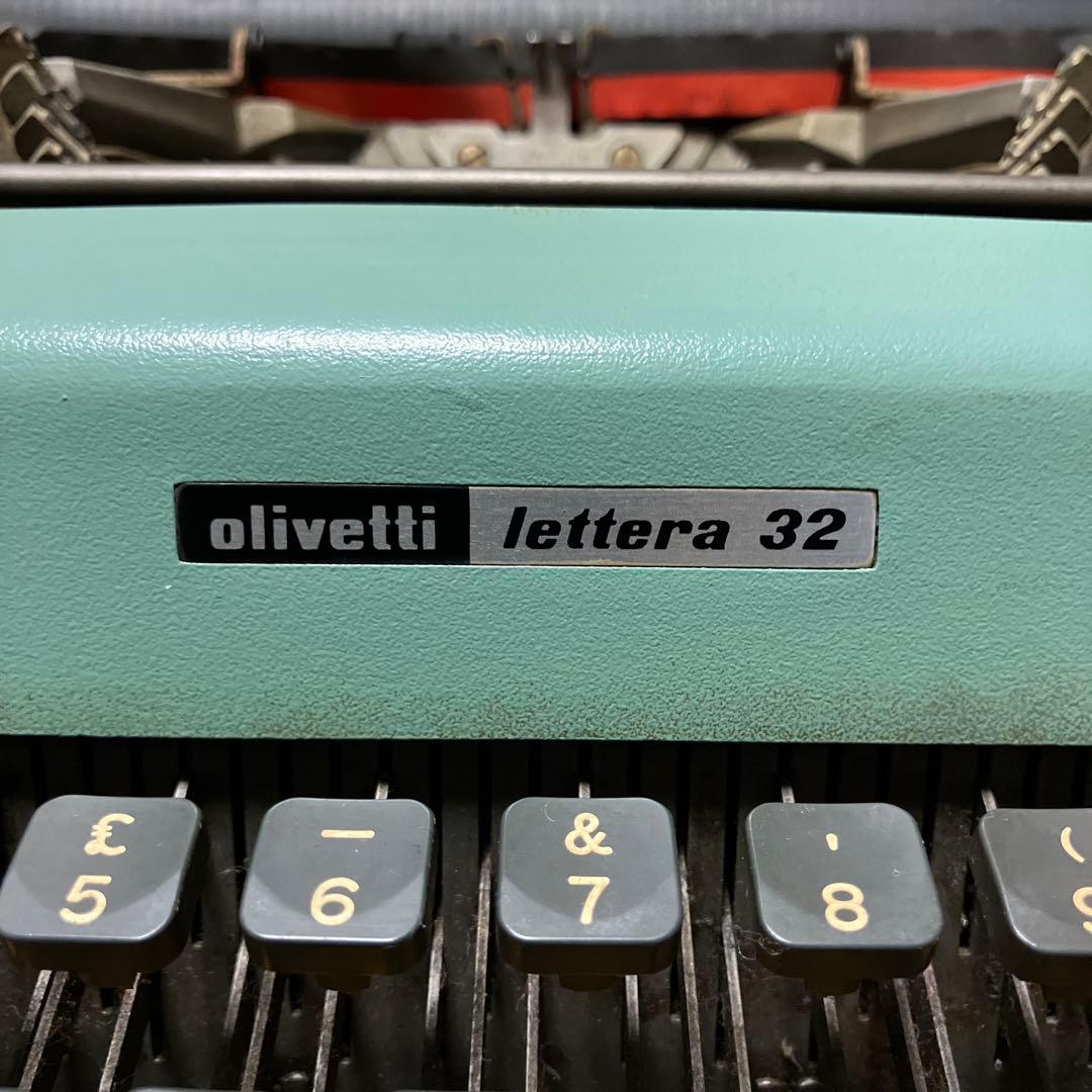 ほぼ完動品　タイプライターOlivetti Lettera 32 #497