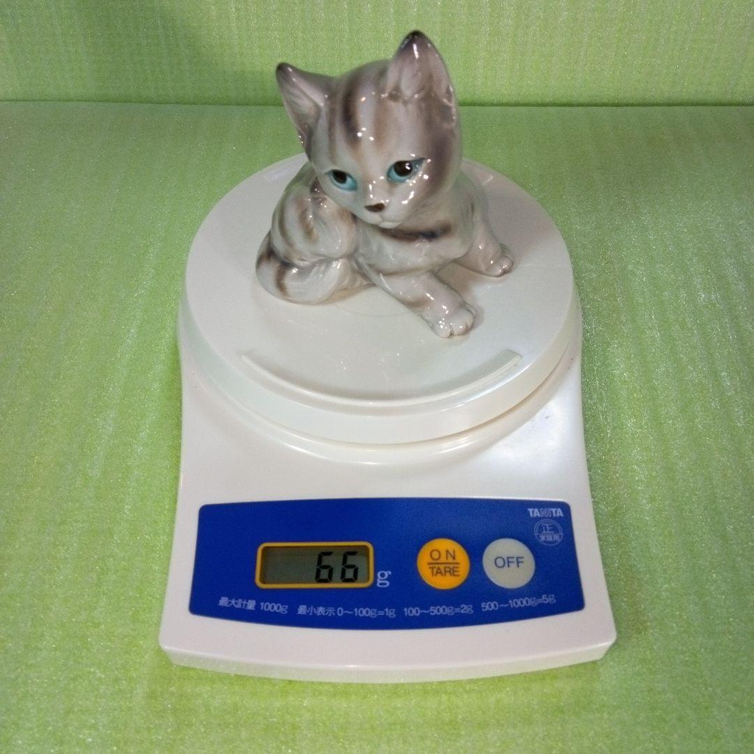 アンティークな猫の置物　サバトラ？　アメリカンショートヘア？