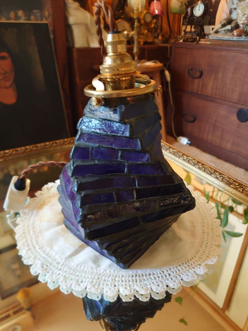 アンティーク ステンドグラスネジレパープルペンダントシーリングランプ